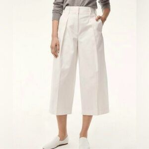 Aritzia Group by Babaton Cotton TwillWide Leg Cropped Pant in White - size 00